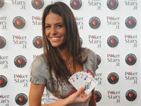 Pamela camassa poker streap